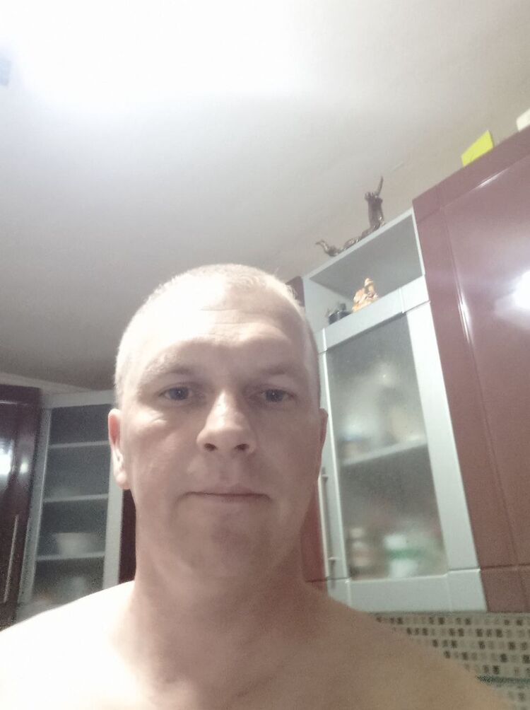  35976078  , 44 ,    