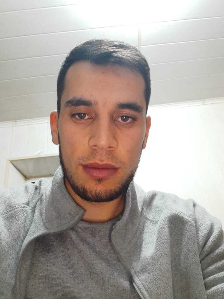  44096688  , 27 ,    
