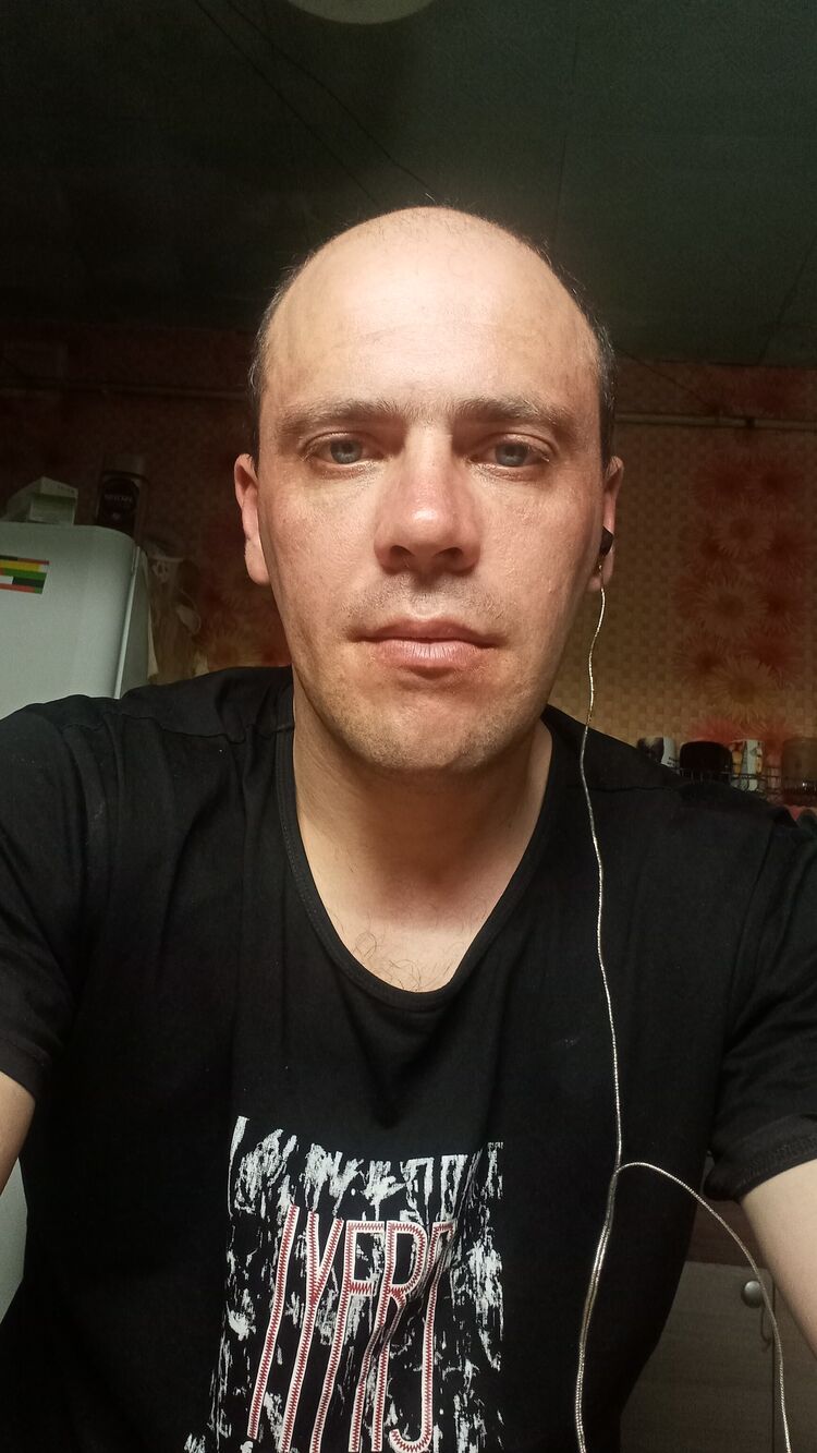  26189908  , 37 ,    