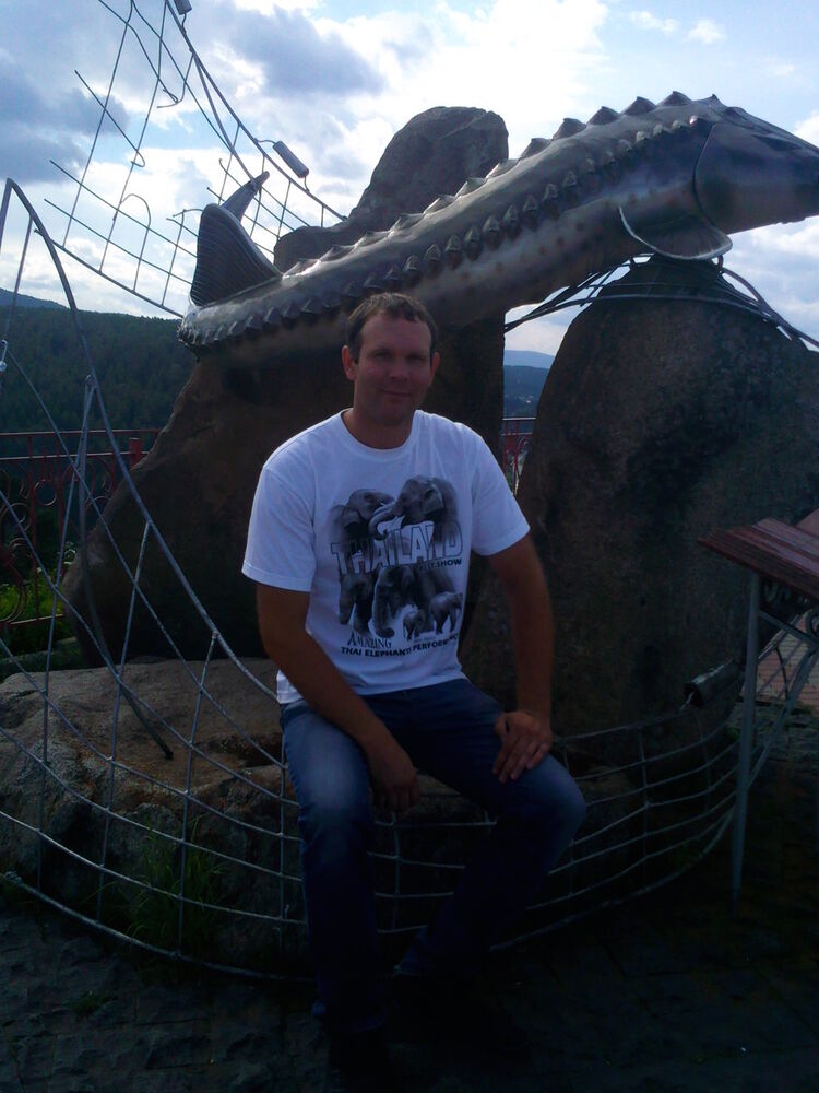  ,   Sacha, 42 ,     , c 