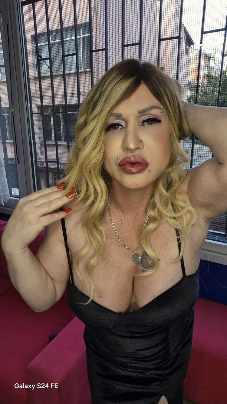  54739778  Deniz, 38 ,    