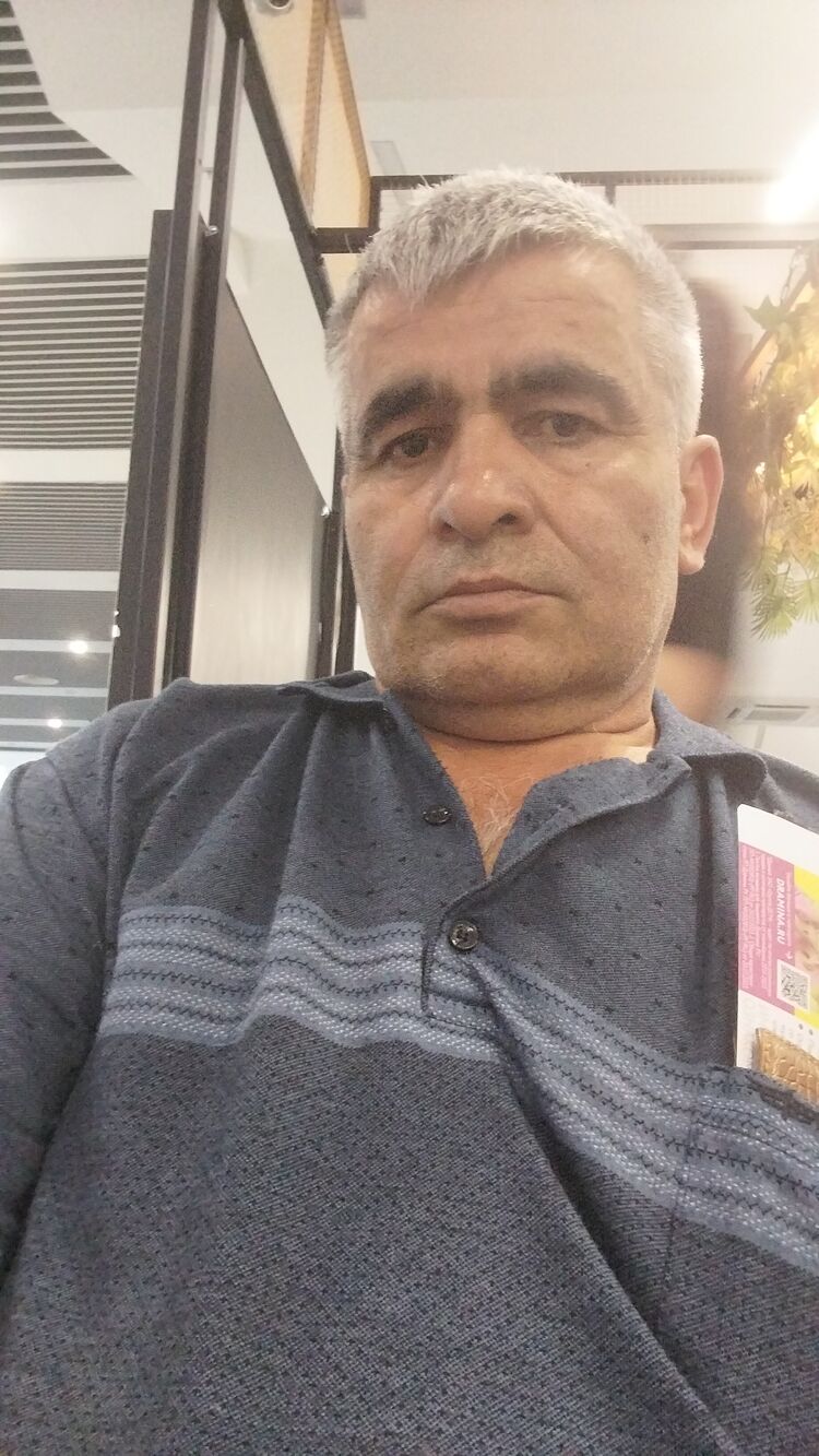  53176458  , 57 ,    