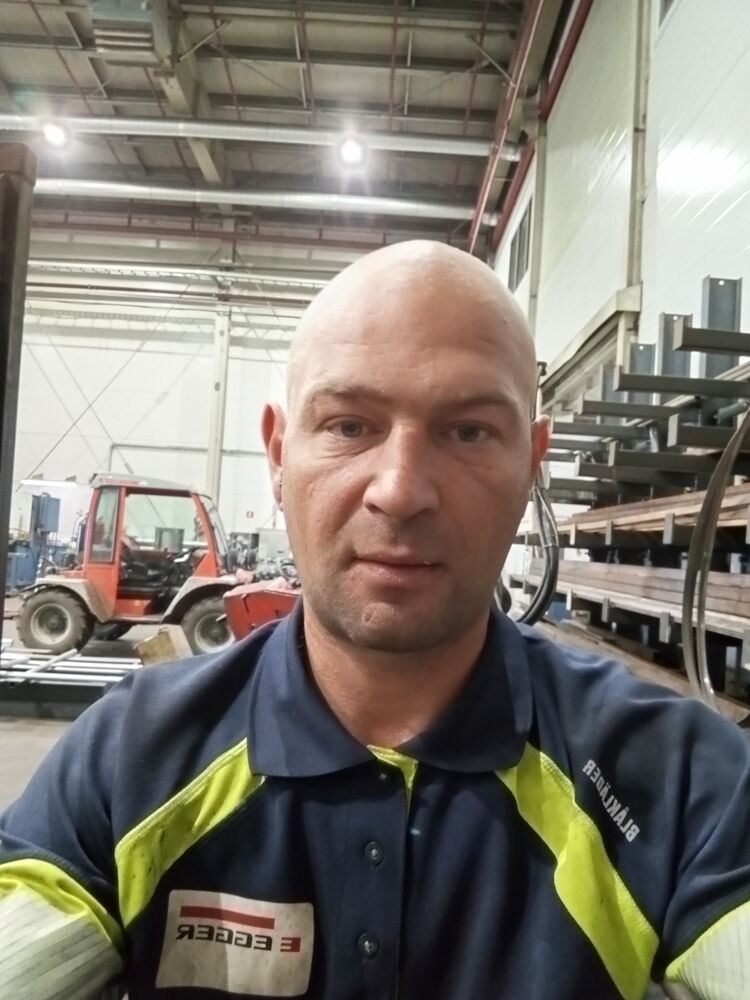  44685848  , 36 ,    