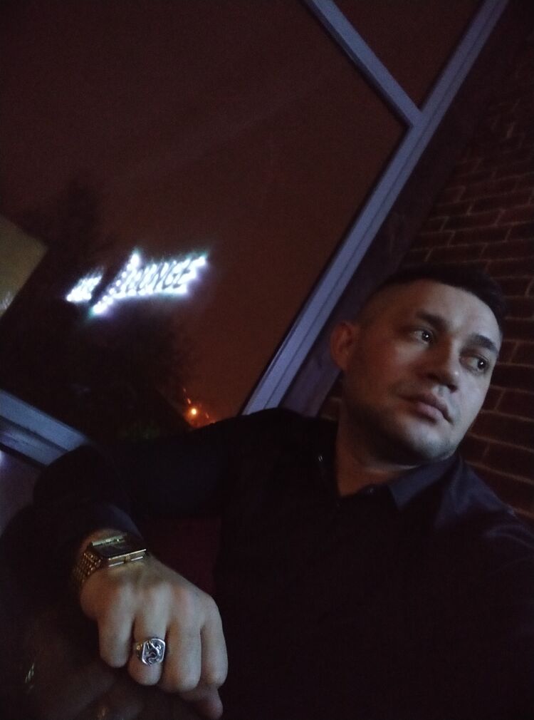  46562798  , 33 ,    