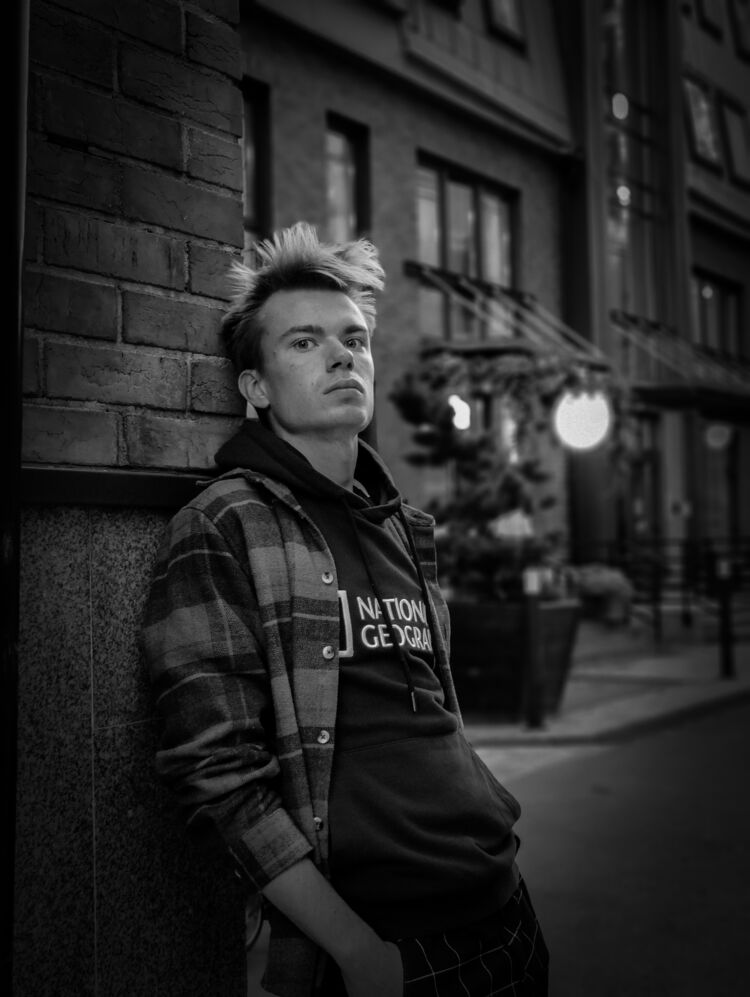  38155748  , 22 ,    -