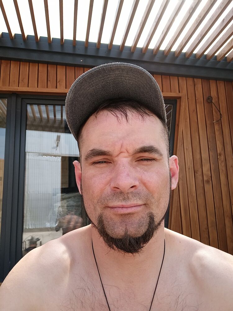  -,   , 42 ,     , c 