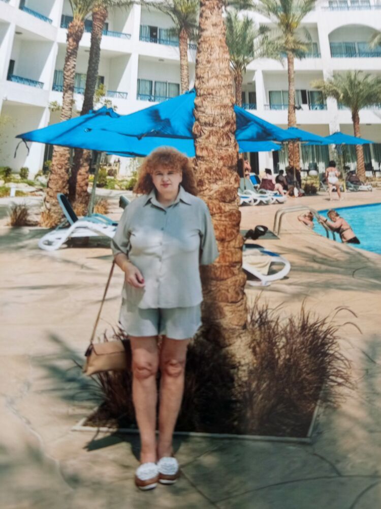  51440958  Alla, 66 ,    