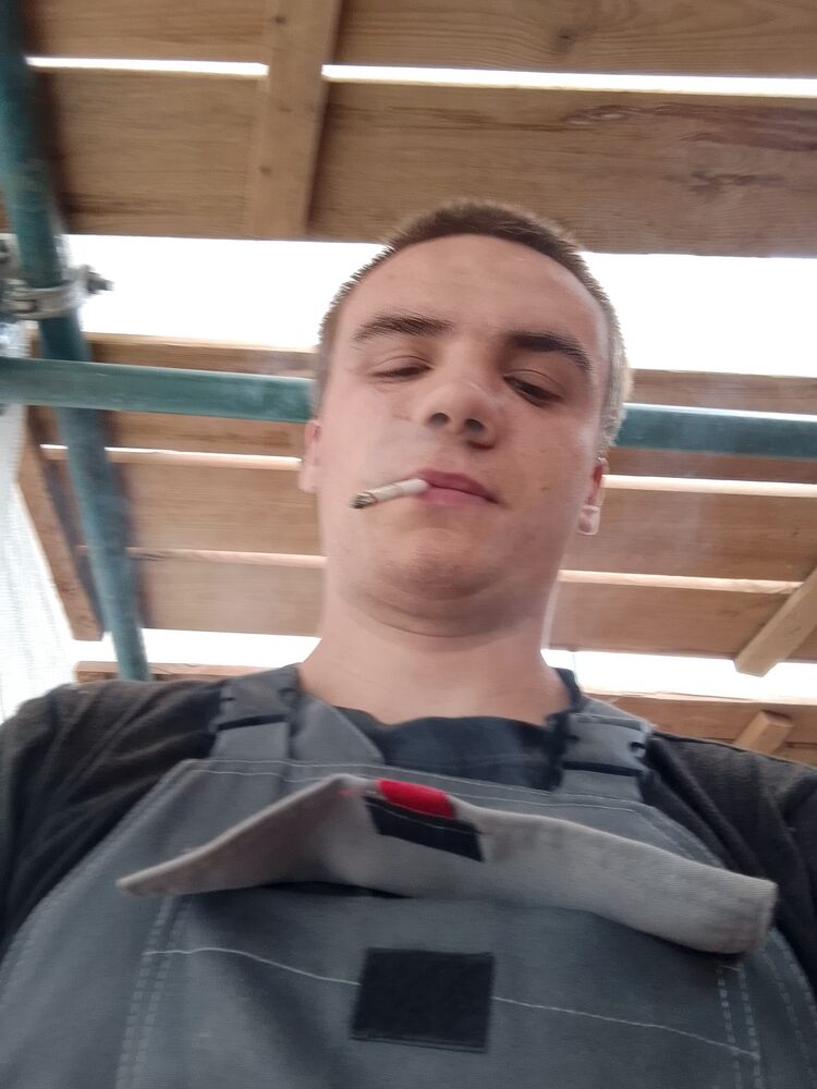  52831458  , 20 ,    