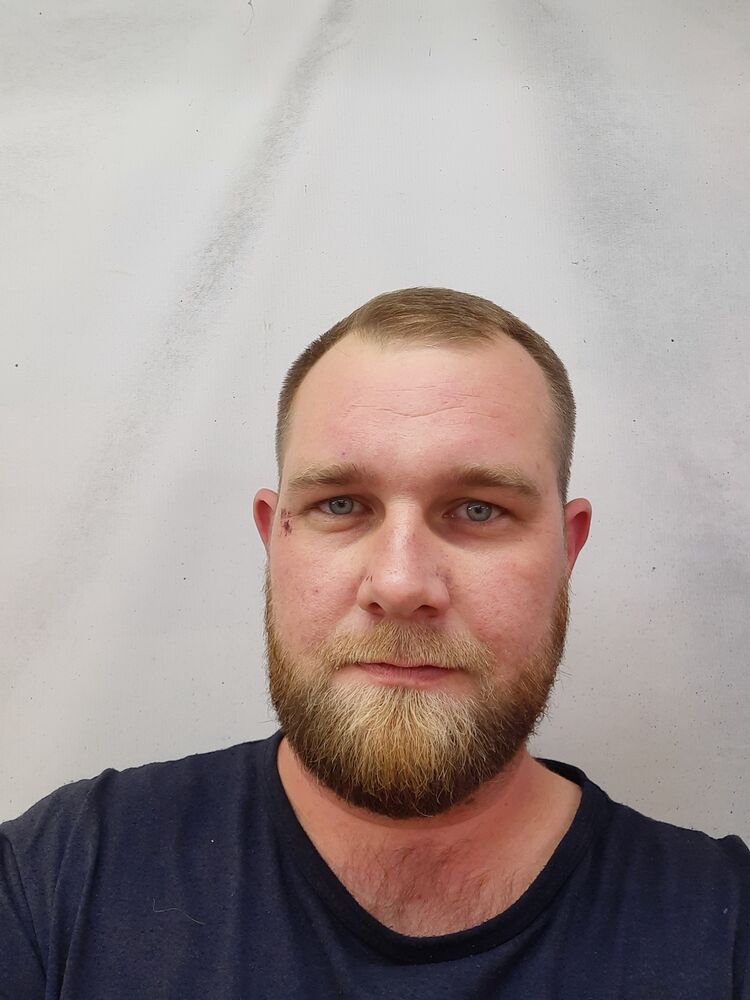  37687218  , 34 ,    