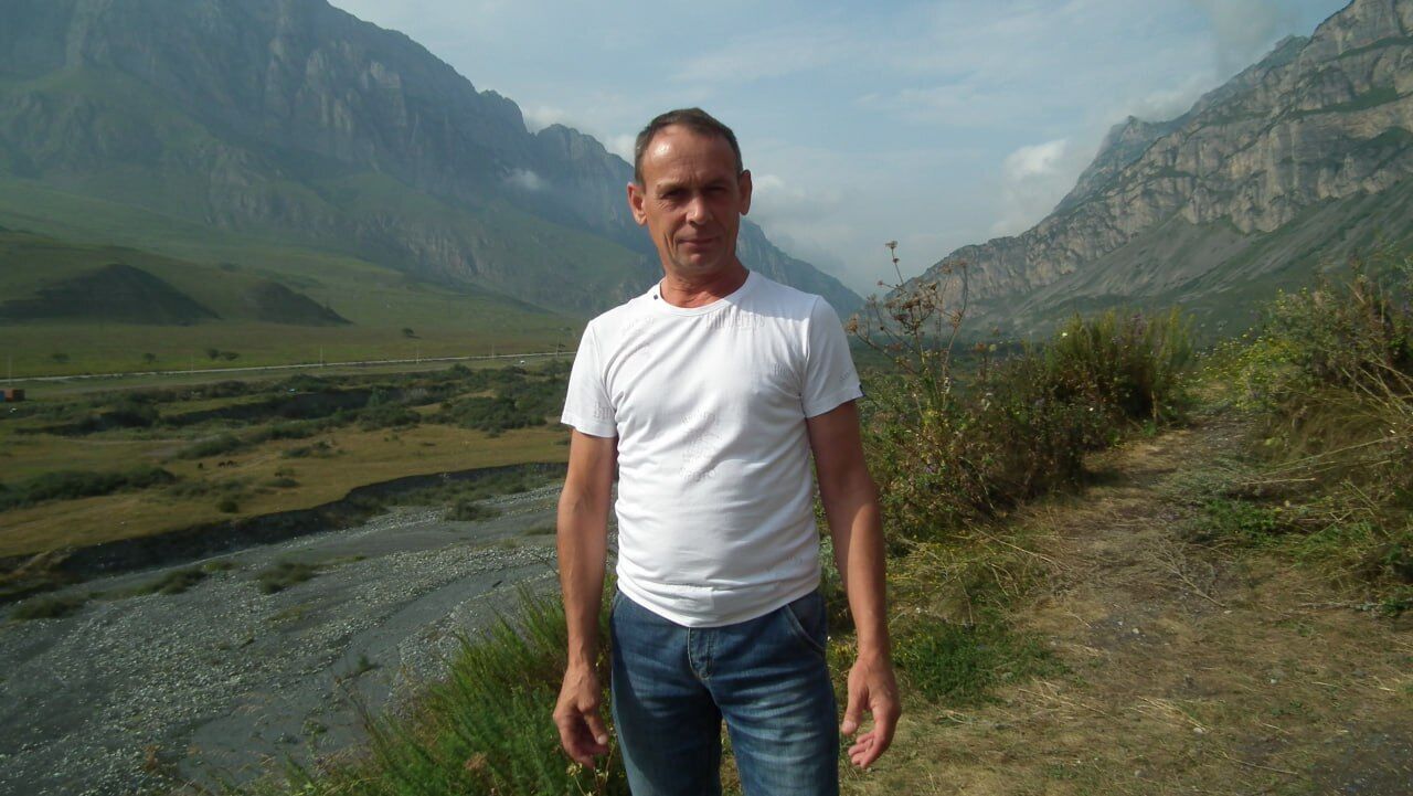  40157168  , 54 ,    