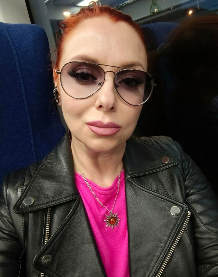  ,   Svet, 46 ,  