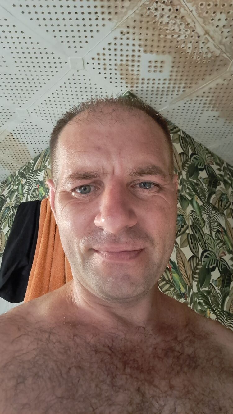  45218238  , 42 ,    