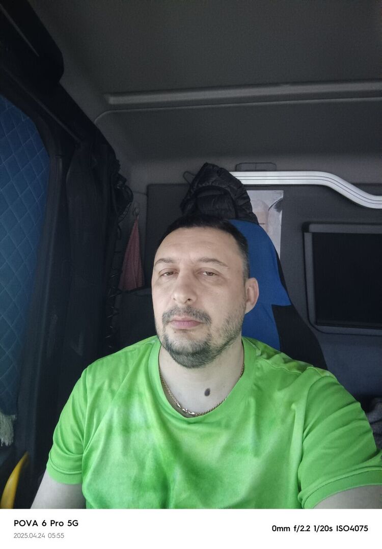  51128348  , 37 ,    