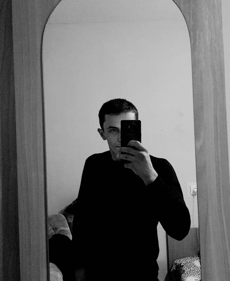  47068938  , 30 ,    