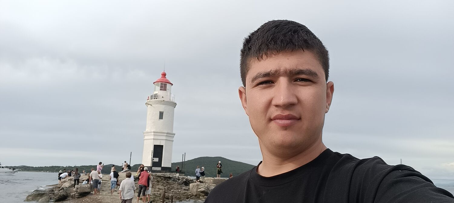  ,   Akobir, 21 ,   ,   