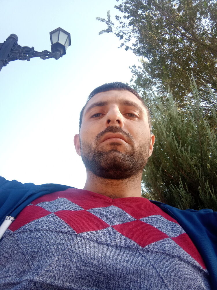  18020098  Poxos, 37 ,    