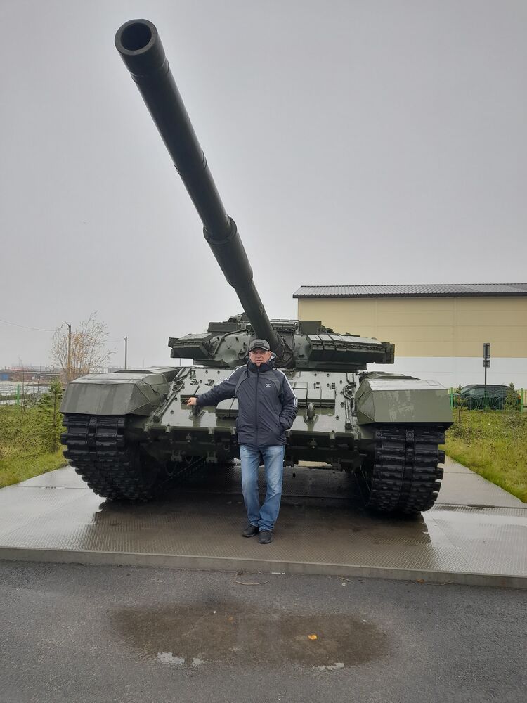  29460448  Vladimir, 60 ,    