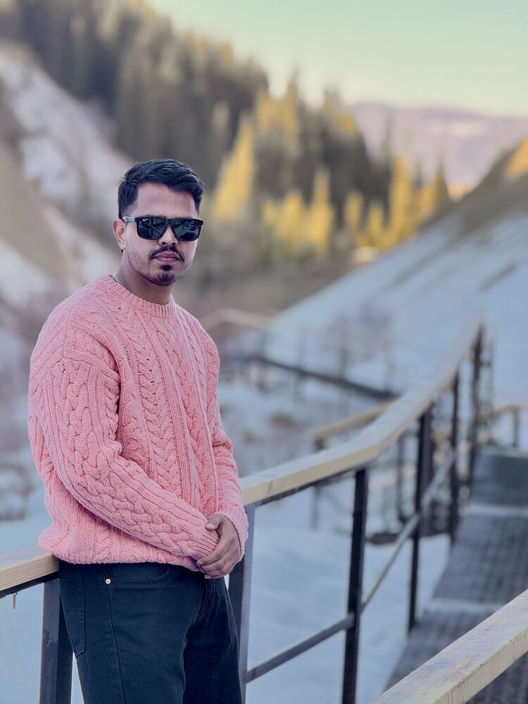  49426548  Tushar, 25 ,    