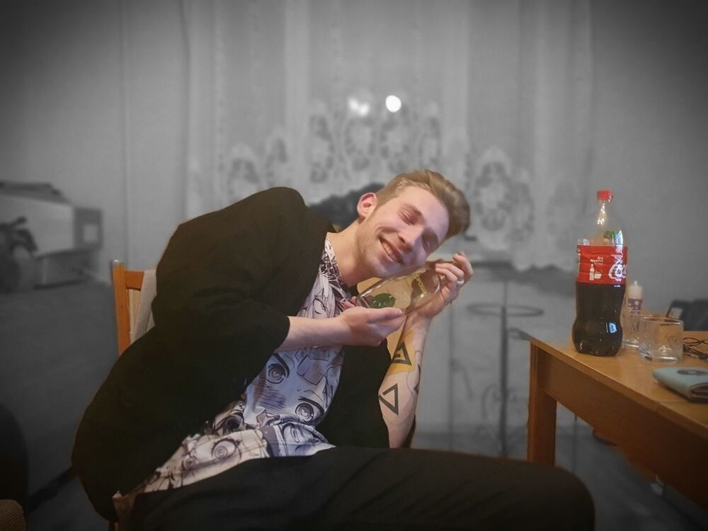 ���� 19476528 ����� Weagbv, 25 ���, ���� ���������� � ������