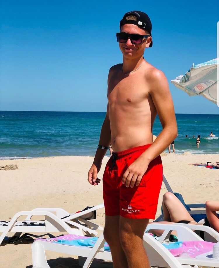  ,   , 22 ,   ,   