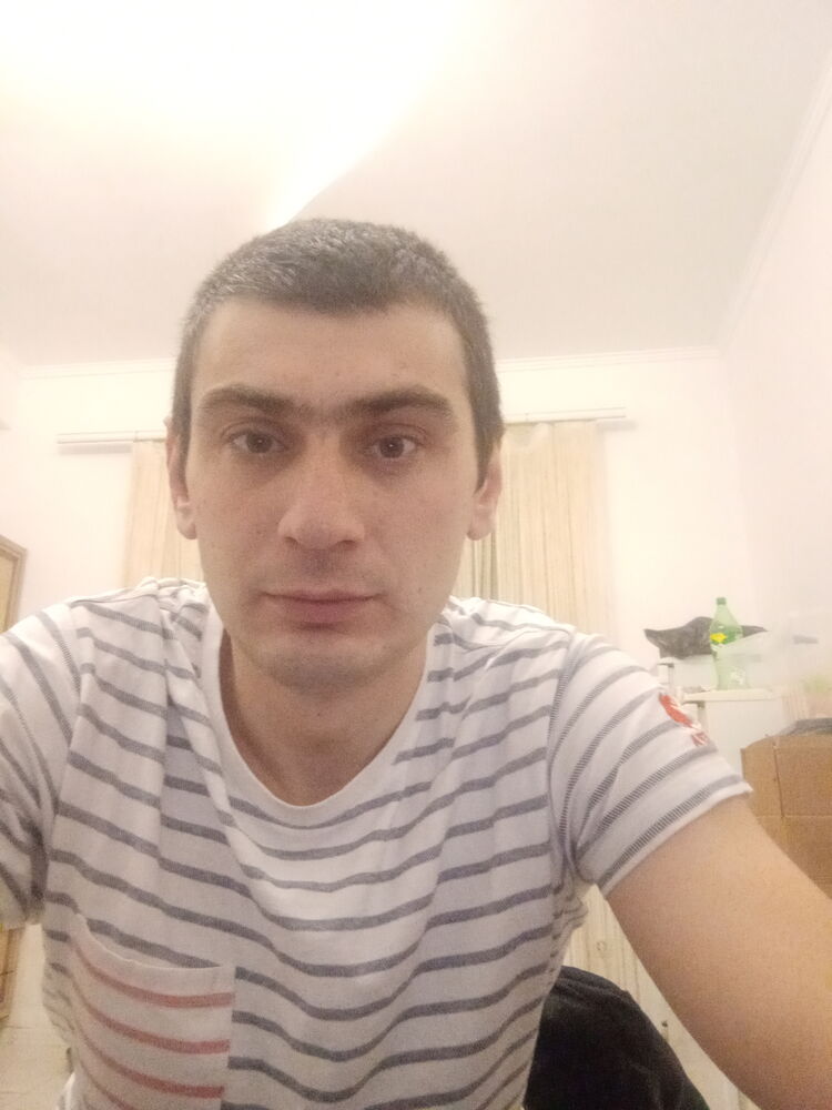  22935408  , 39 ,    