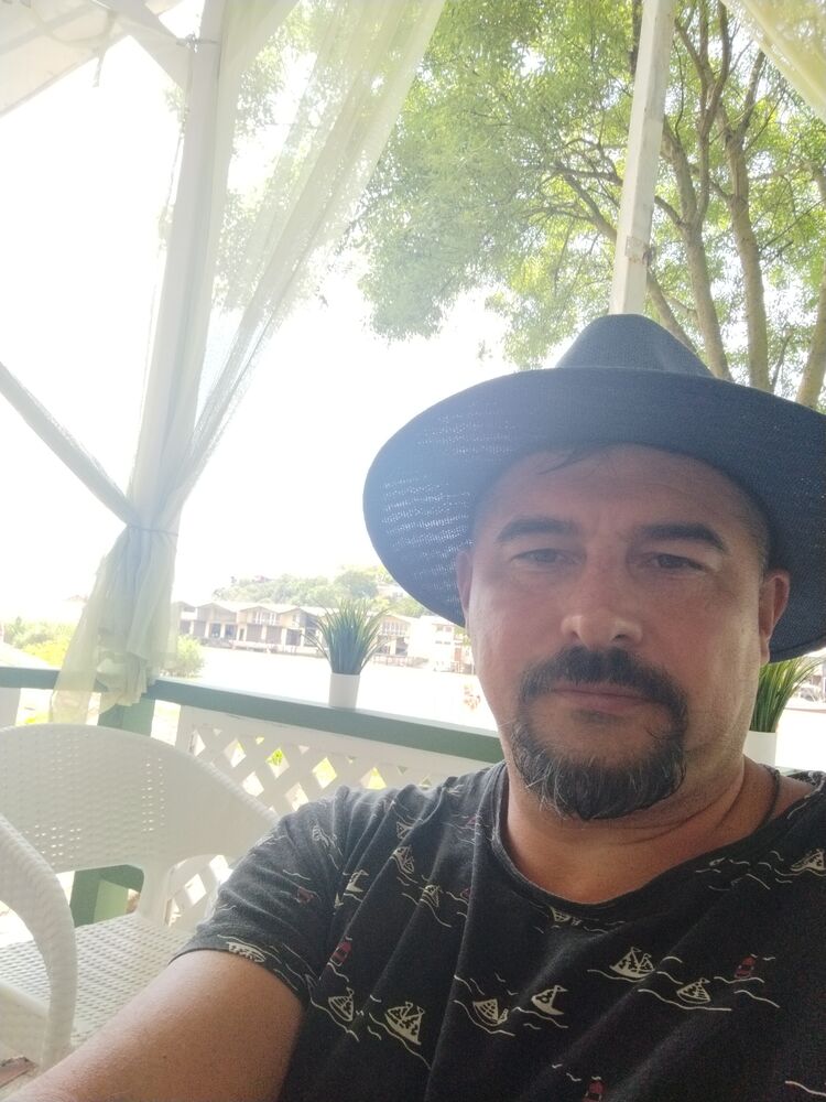  ,   Maks, 38 ,   ,   , c 