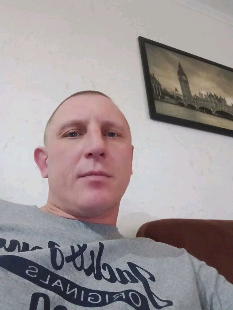  42470248  Sergey, 41 ,    
