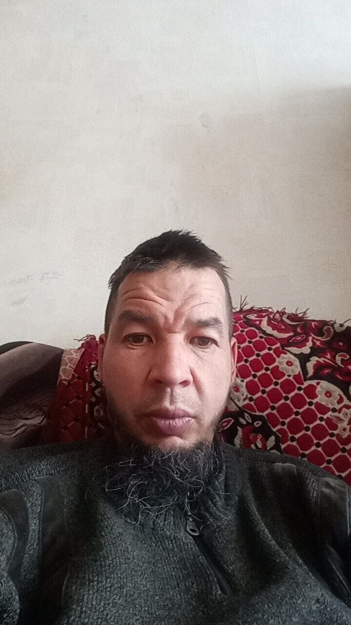  27303738  Rashit, 51 ,    
