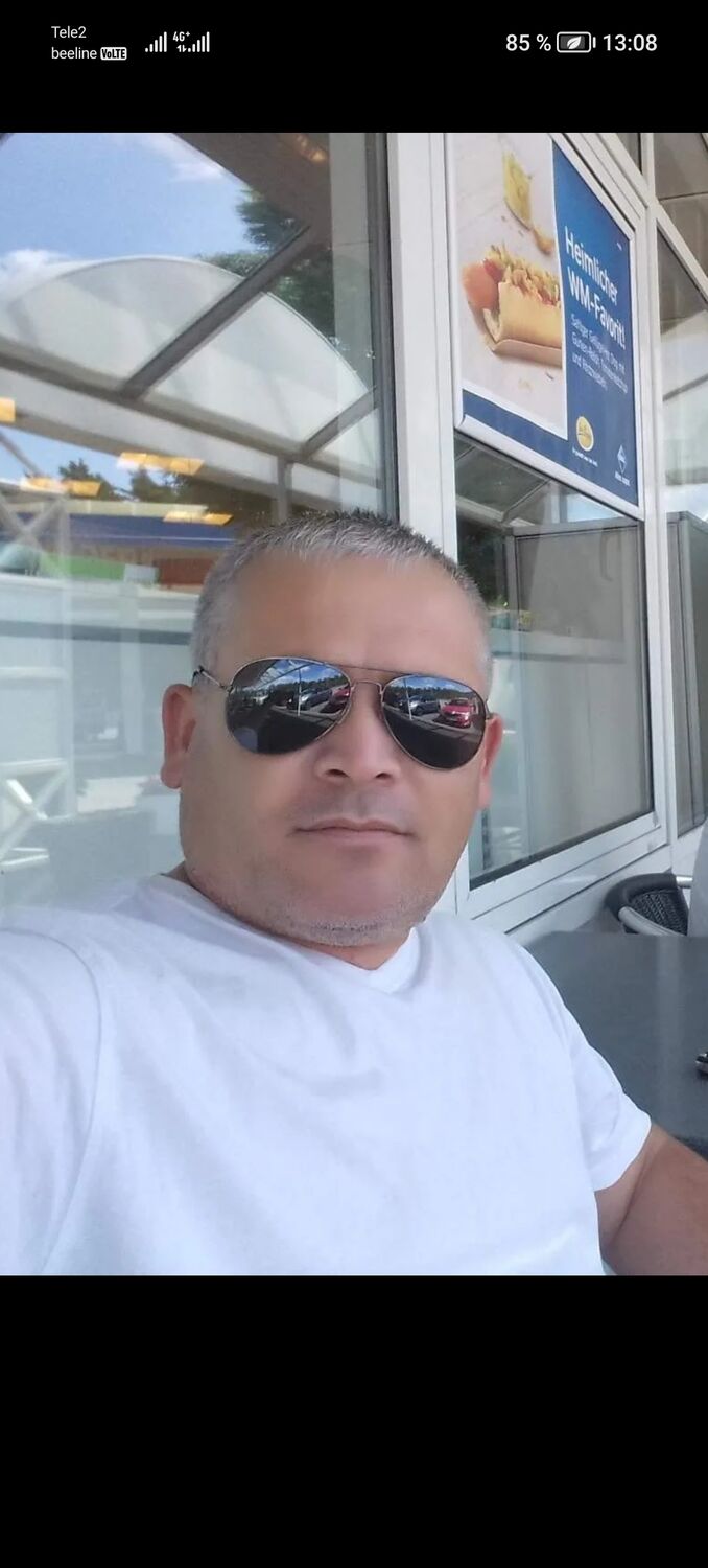  36923698  , 53 ,    