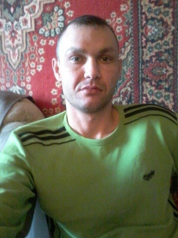  17180219  Oleg, 41 ,    