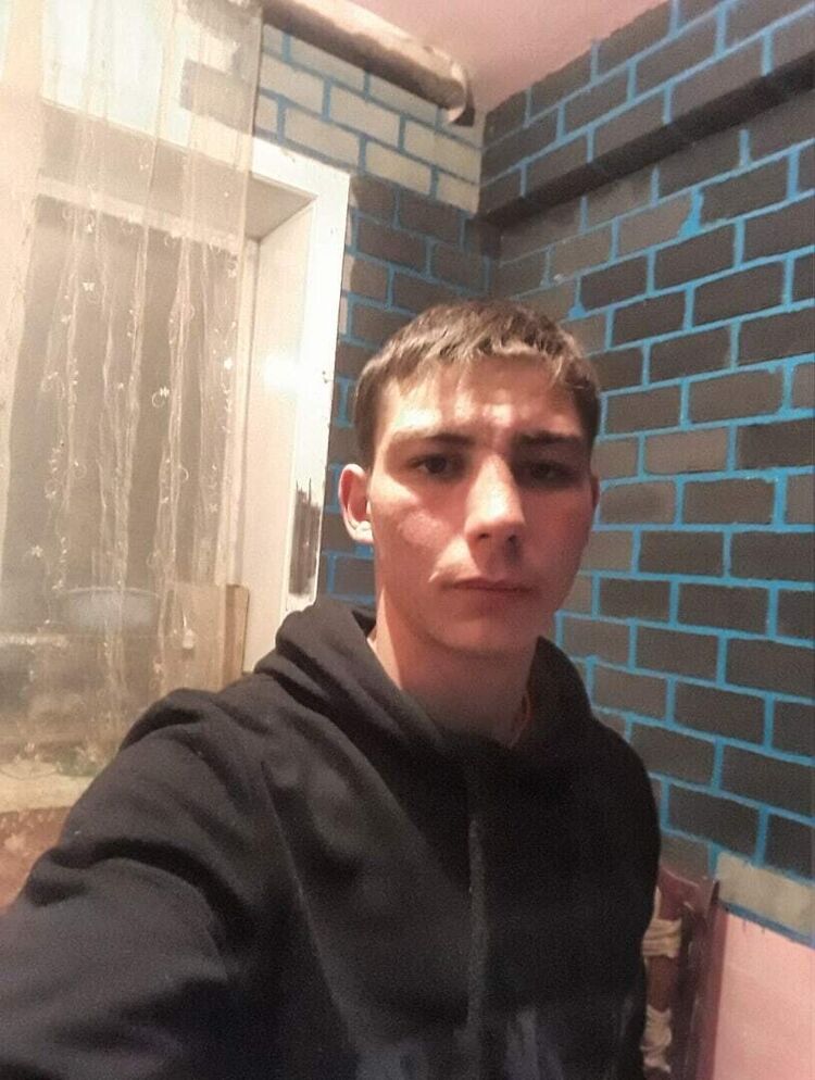  22173908  , 27 ,    