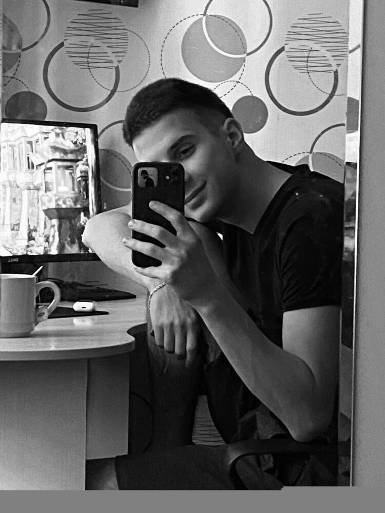  29830428  Egor, 21 ,    