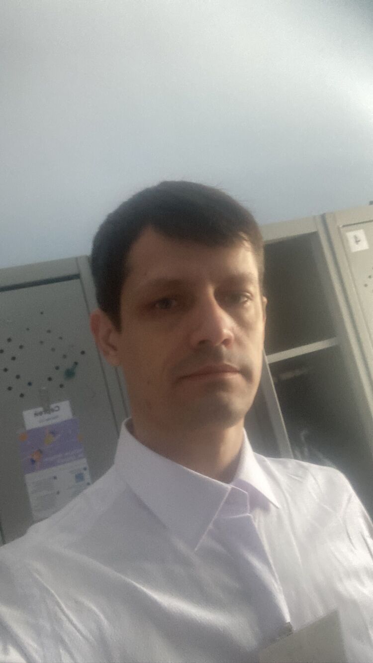  52193128  Alex, 39 ,    