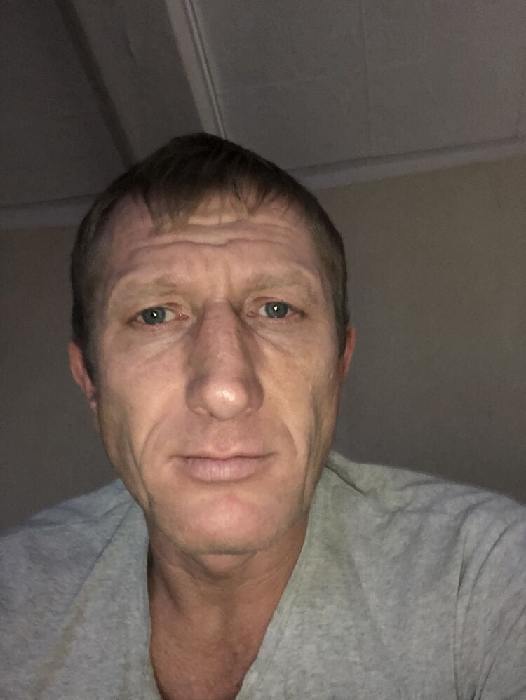  48130028  , 44 ,    