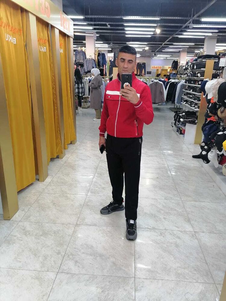  ,   Vuqar, 41 ,   ,   
