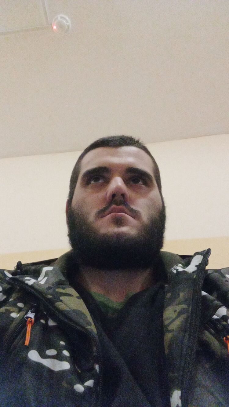  32311348  , 23 ,    