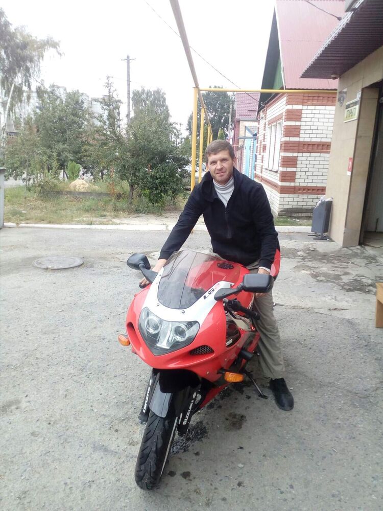  48176088  Evgenii, 41 ,    