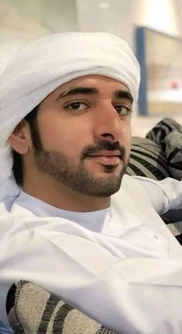  ,   ShkhHAMDAfaz, 42 ,   c 