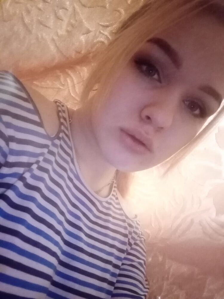  24686098  Olga, 23 ,    
