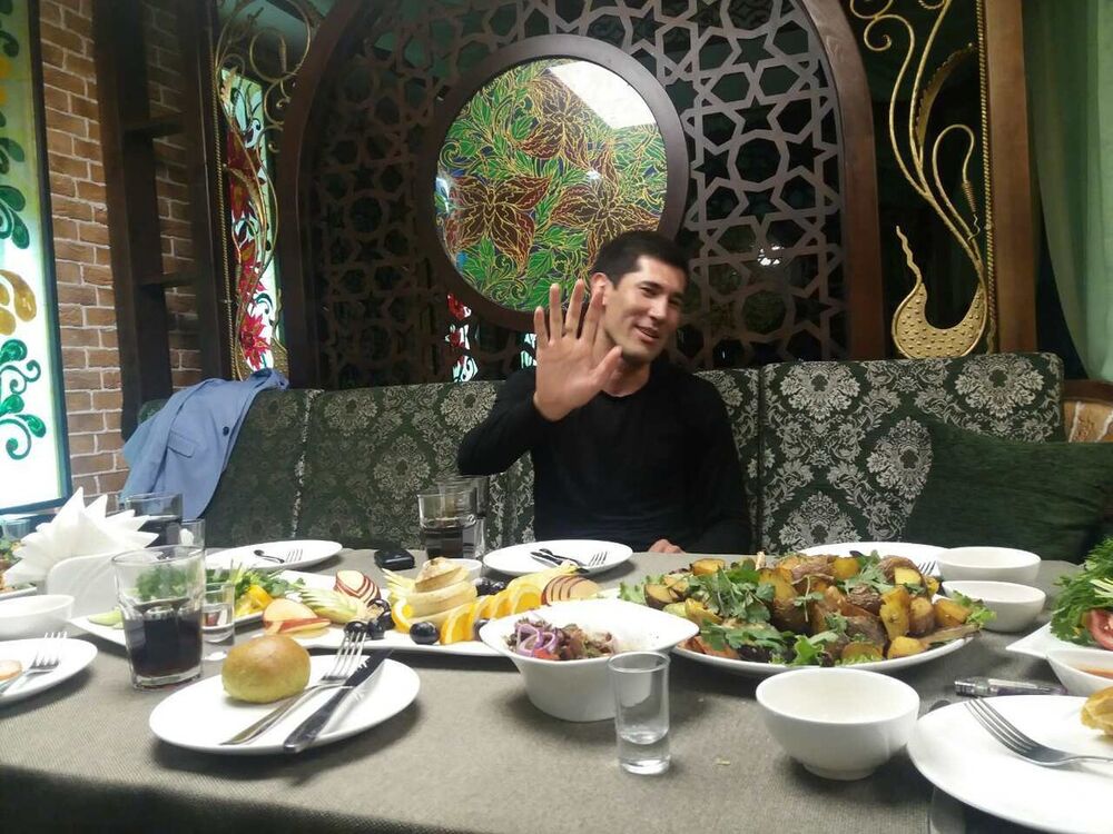  ,   Azizbek, 37 ,   ,   , c 