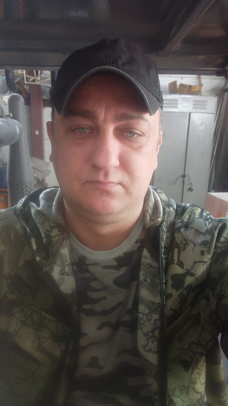  43700638  , 27 ,    