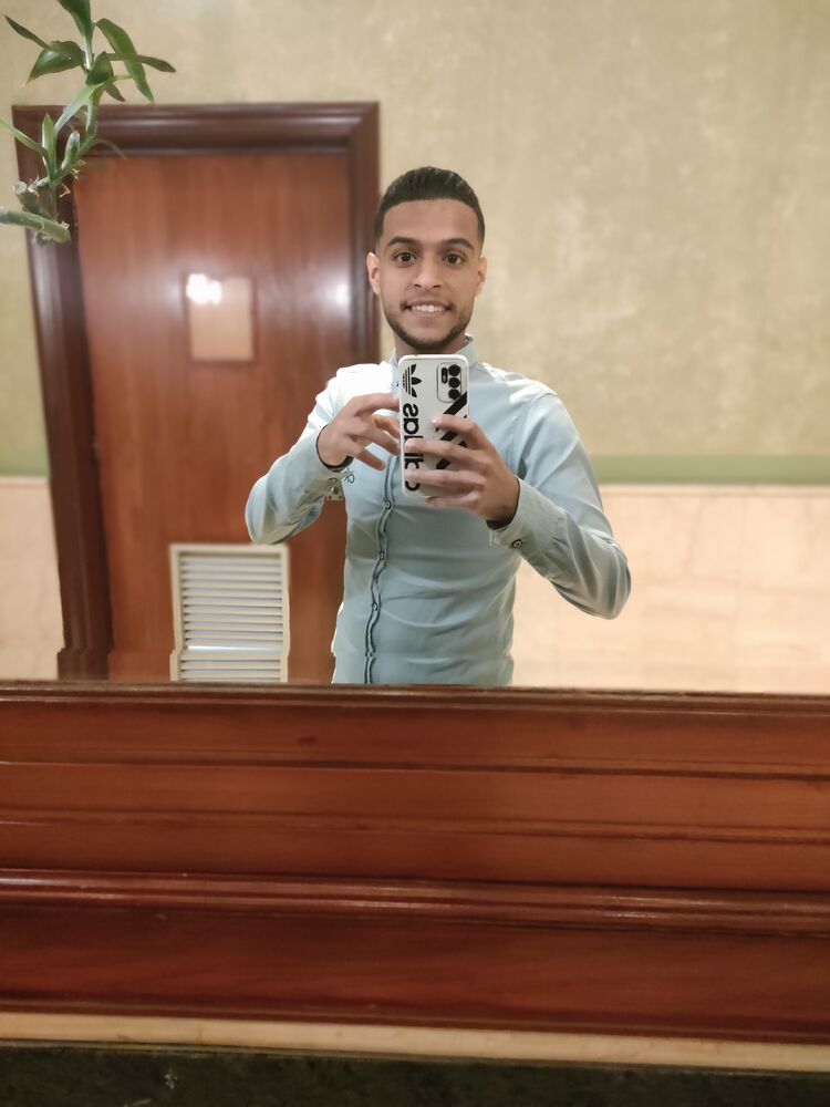  44202958  , 27 ,    Al Ghardaqah