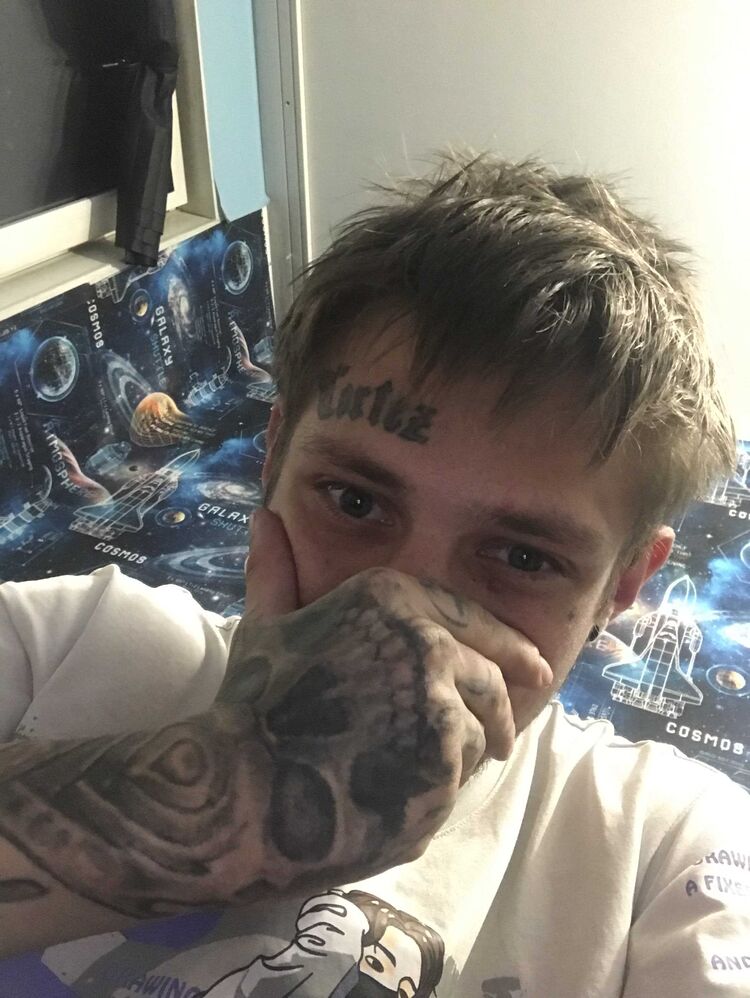  35913428  , 24 ,    -