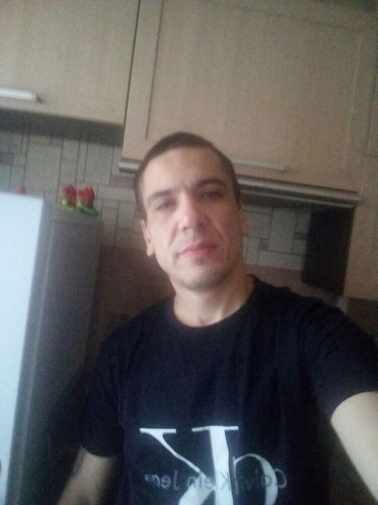  15384478  Alex, 41 ,    