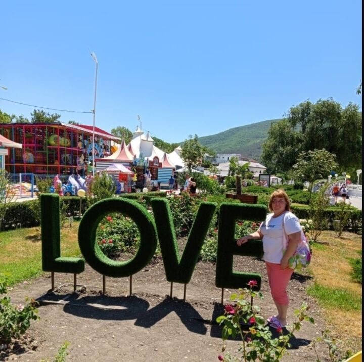  49712228  Olga, 49 ,    