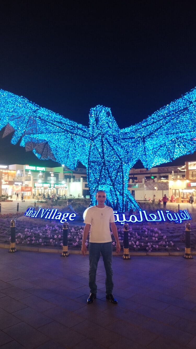  ,   Vahan, 42 ,   ,   