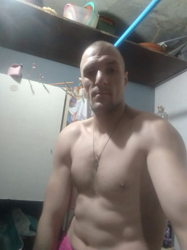  ,   Nikson, 35 ,   ,   