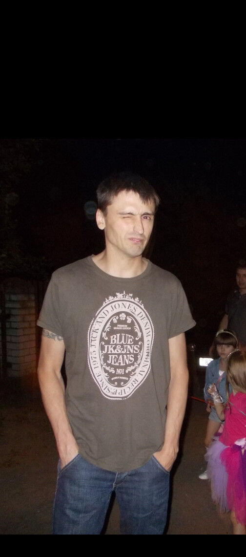 10257098  Dima, 45 ,    