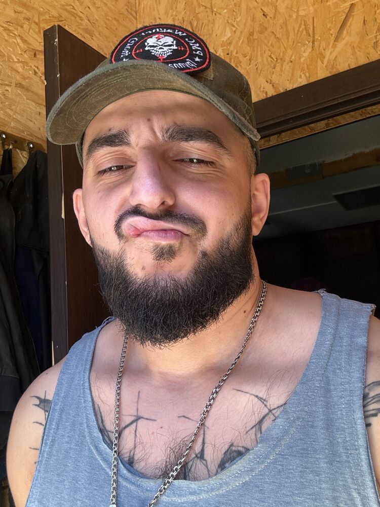  44298398  , 27 ,    