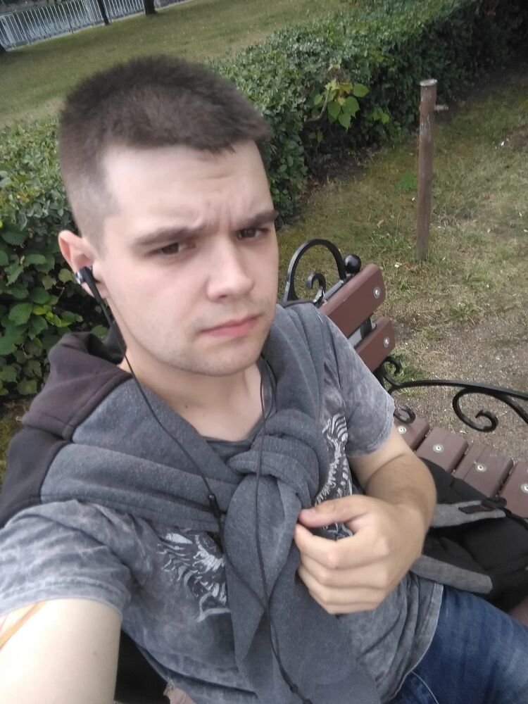  28045058  , 27 ,     